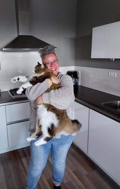 Jeanette mit Norwegischer Waldkatze