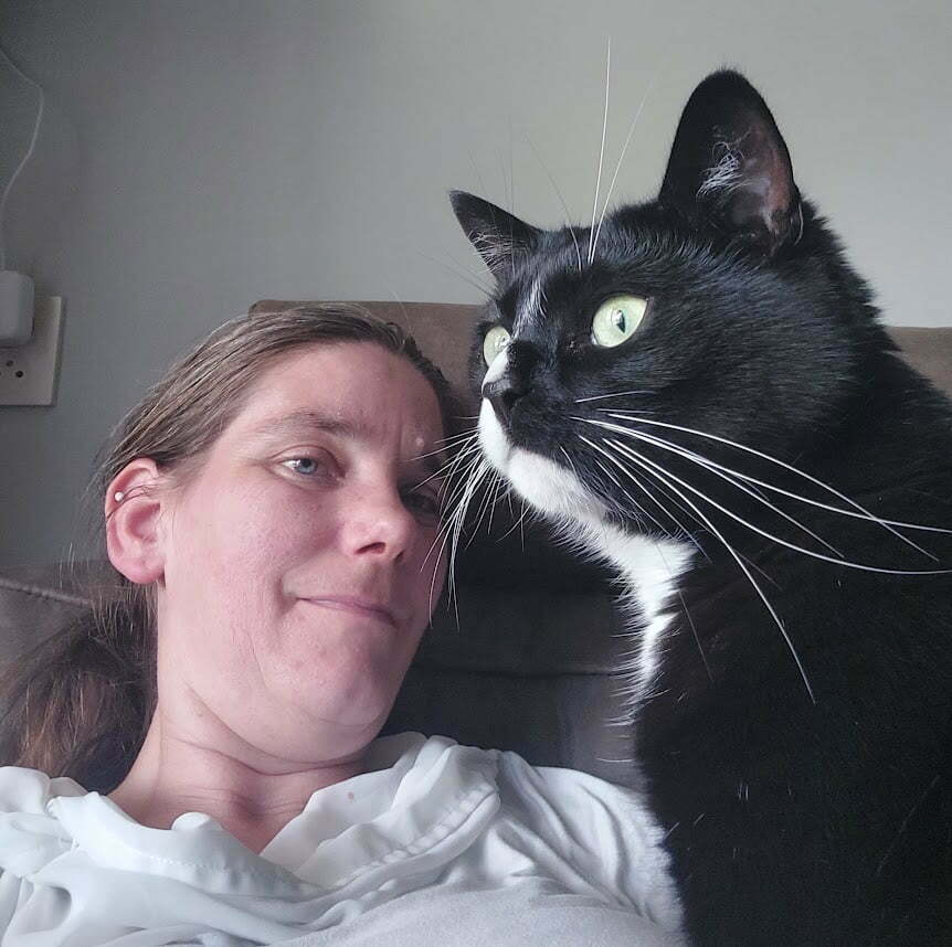 diddeke avec le chat mina