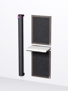 Combinatieset van een kleine DIY kattenmuur van de Wall of Rebels in de kleur Wengé met naturel sisal en kussen.